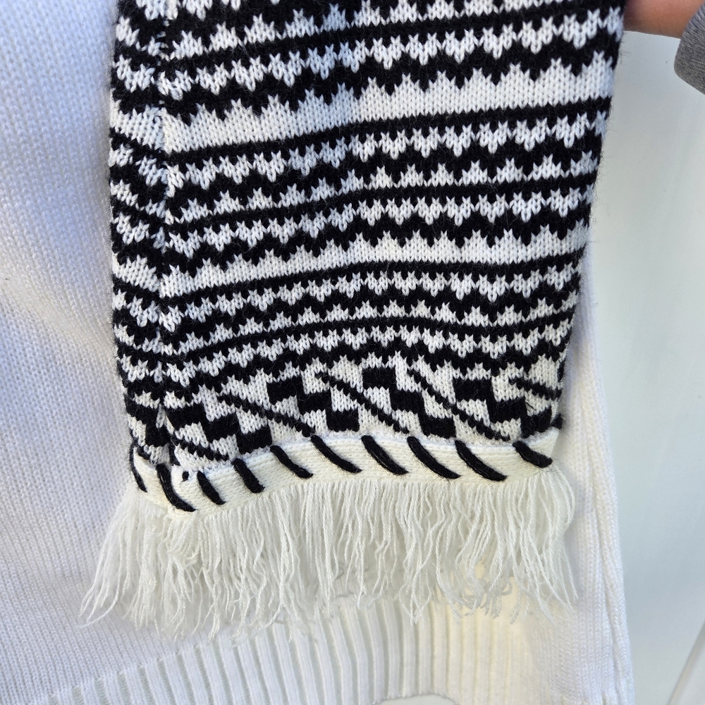 Venus Cold Shoulder Turtleneck Sweater Womens Bell Sleeves w/Fringe Ivory Size S - Picture 9 of 13